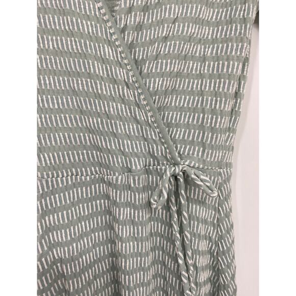 Caution to the Wind Green White Striped Short Sleeve Stretchy Dress NEW Small - Picture 5 of 10